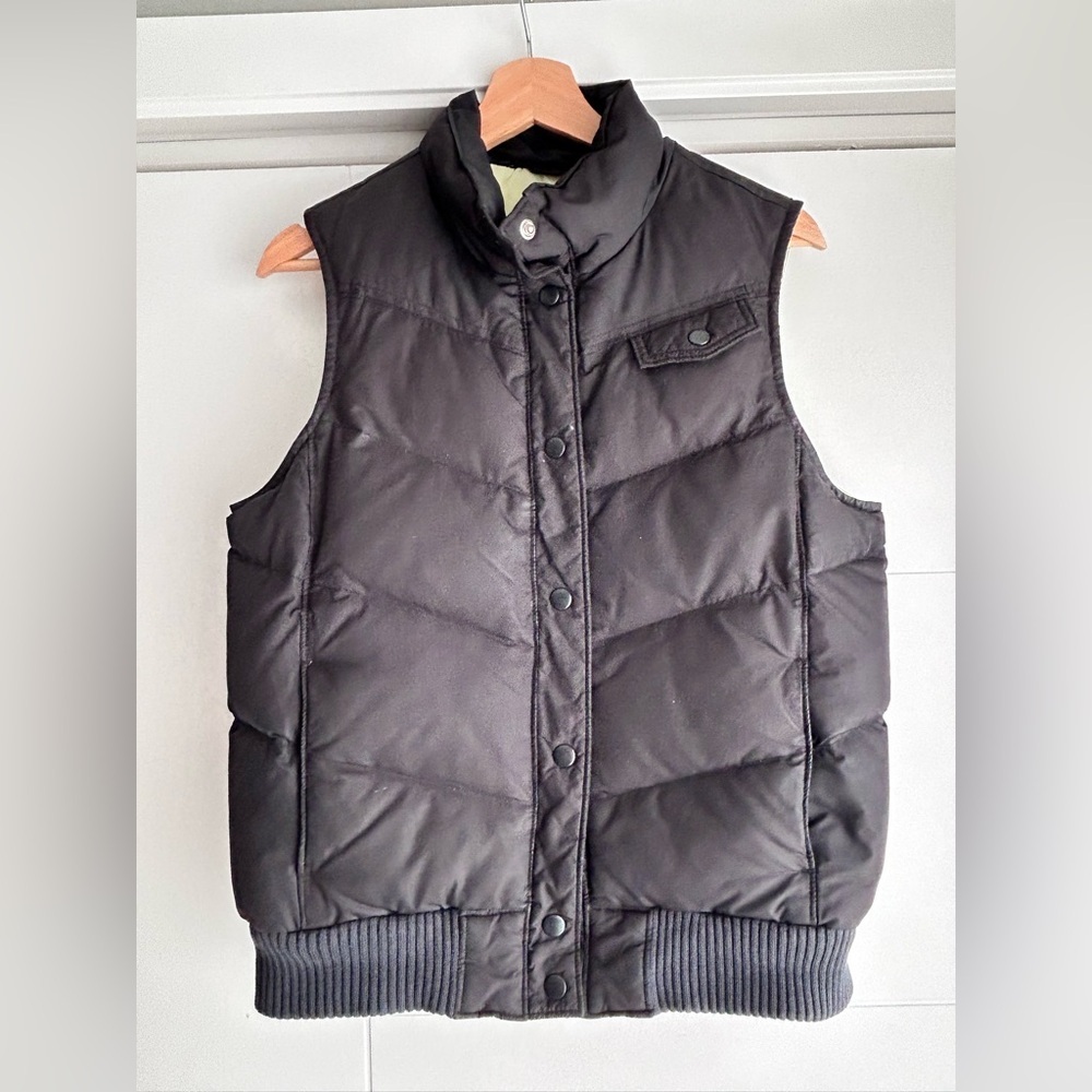 Black Gap Down-filled Vest